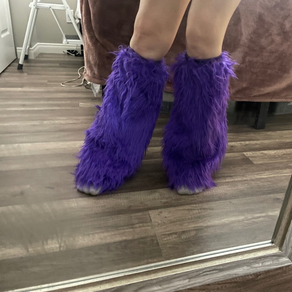 Fuzzy Leg Warmers Beast Fur